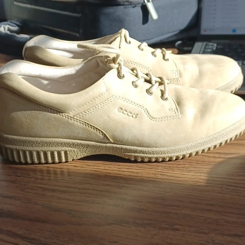 Ecco Soft Women's Lace Up Shoes Sneakers EU40/US9 Tan Beige Comfort Walkers